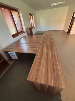 Prodám kancelářské stoly - 4