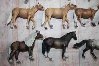Figurky koní Schleich 2 - 4