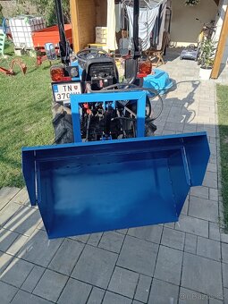 Transportní box hydraulicky sklápateľný za malotraktor - 4