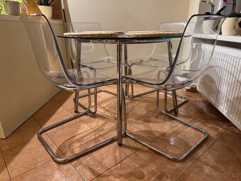 Kuchyňský skleněný stůl s židlemi - 4