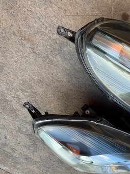 Přední světla Nissan Micra K12 / díly - 4