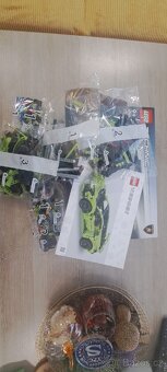 Lego technic 42161 Lamborghini - 4