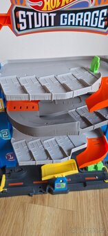 Hot wheels garáž - 4