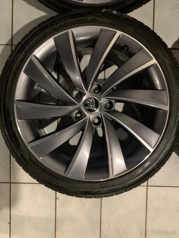 Alu kola Škoda R18 5X112 LETNÍ PNEU 225/40 R18 TURBINE - 4