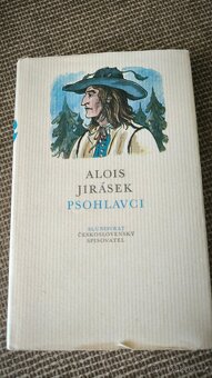 Kniha Lovci mamutů, Psohlavci, Zapadlí vlastenci - 4