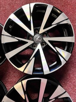 5x114,3 R18 Originál Alu Lexus NX - 2022 - TOP - 4
