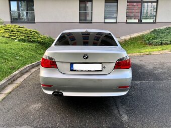 Bmw 520i Rok 2005 Vynikající Stav Nová Stk Manuál Spěchá - 4