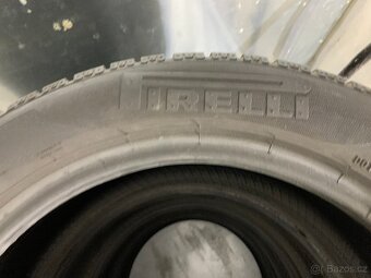 Zimní pneu 215/55/17 - 98H Pirelli Sottozero sada č.8226 - 4