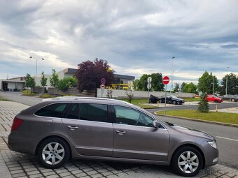 Škoda Superb combi 2.0 TDI Elegance R.V.2011 - 4