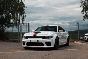 DODGE CHARGER SRT WIDEBODY 6,4l V8 DPH - Amerika Na Kolech - 4