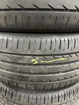 Pneu 215/50R19 - 4