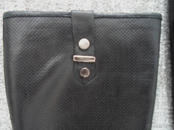 Černé kožené boty kozačky Carini - 39 - 4