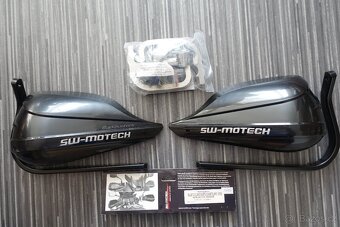 Prodám příslušenství na Suzuki DL 650 - V strom - 4