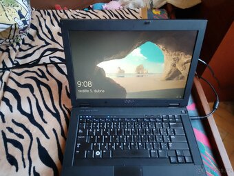 Dell Latitude E5400 - 4