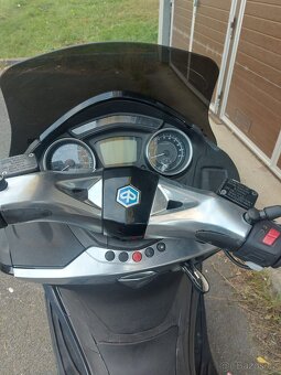 Piaggio x 10,125 - 4