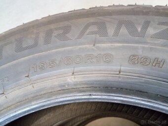 Prodám Bridgestone letní 3ks 195/60 R 16 - 4