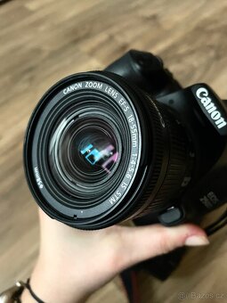Digitální fotoaparát Canon EOS 250D + 2 objektivy - 4