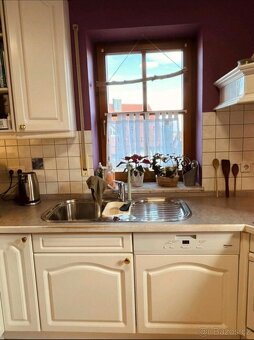 Kuchyňská linka, zn. Leicht vč. spotřebičů, č. 3758 - 4