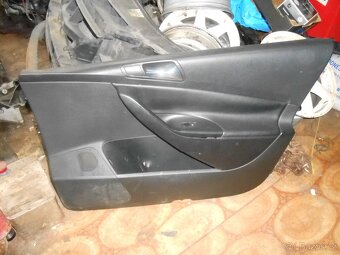 prodam tapecaky na vw passat b6 , 3C kombi , cerna kuze - 4