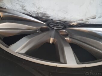 Originál sada disků VW Passat B8 5x112 R17 Merano - 4