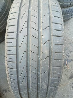 Prodám 235/55R18 100H Hankook Ventus Prim 3 - 4