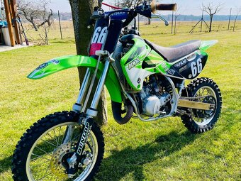 Kawasaki KX65 po GO, velice zachovalý stav - 4