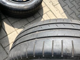 4x plechové disky 5x100 R15, letní pneu 50% - 4