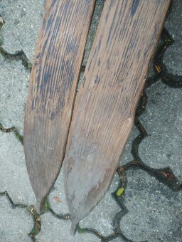 Staré dřevěné lyže - 4