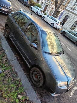 Na náhradní díly nebo opravu. - 4