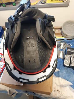 Dětská lyžařská přilba Atomic - 4