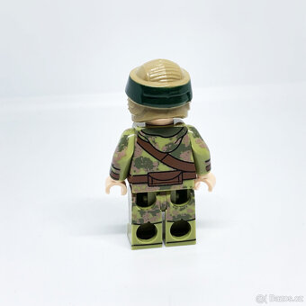 Custom LEGO Star Wars Rebel Endor Trooper - 4