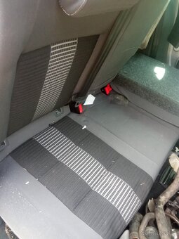 Sedačky VW golf 5 - 4