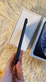 iPhone XR 64GB černý, 91% baterie, top stav - 4
