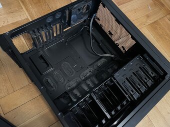 Kvalitní PC bedna CORSAIR + DVD mechanika - 4