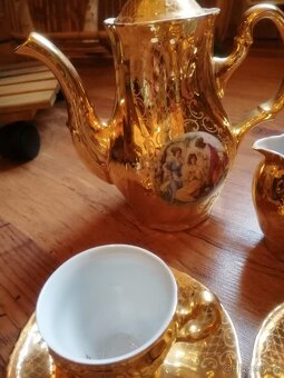 Pozlacená porcelánová sada - 4