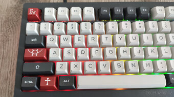 Akko 5075B Plus Dracula Castle, Akko V3 Pro Cream Yellow, US - 4