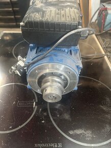 Motor - 4