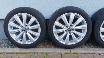 Alu kola originál 5x100 r16 vw Polo letní pneu - 4