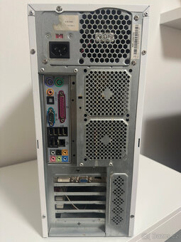 Stolní PC - Intel Core 2 Duo / SSD 120GB / Windows 10 - 4