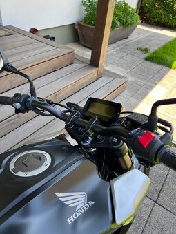 Honda cb125r - 4