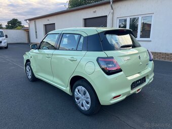 SUZUKI SWIFT PREMIUM 1.2 HYBRID 4x4 rv.2025 - 4