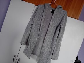 Šedý dlouhý cardigan s kapucí, velikost XS - 4