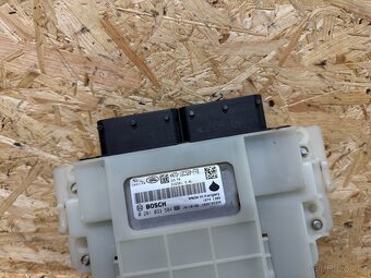 ŘÍDICÍ JEDNOTKA MOTORU LAND ROVER DISCOVERY HX73-12C520-FFB - 4