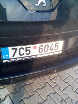 Peugeot 5008 1.6 benzín 115 kw - 4