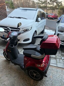 Invalidní elektrický vozík - 4