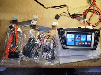 Autorádio Hyundai IX35 + couvací kamera - 4