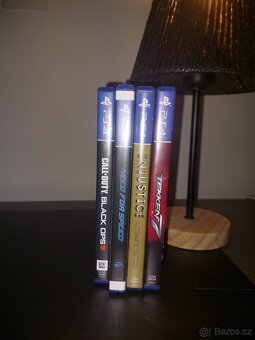 Playstation 4 1 TB + 3 ovladače - 4