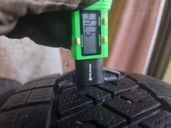 Zimní pneu Lassa Wintus 195 60 16C (č.P3) - 4