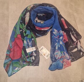 Desigual nový dámský značkový šátek Birdpalm s visačkou - 4