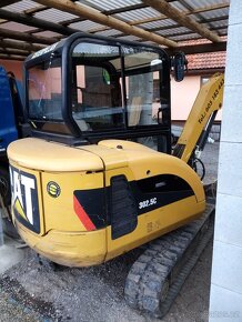 Bagr CAT 302,5 - 4